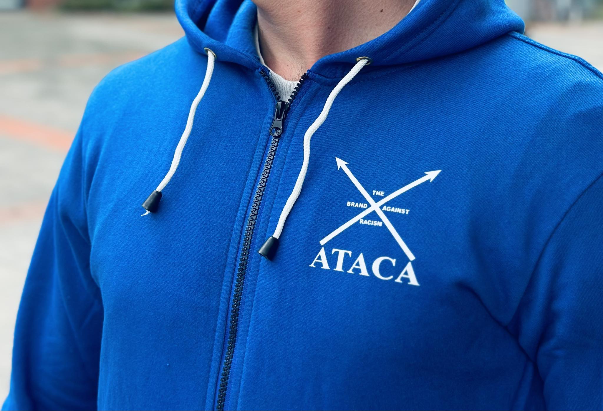 Kapuzenjacke / ZIP Hoodie blau - weiss